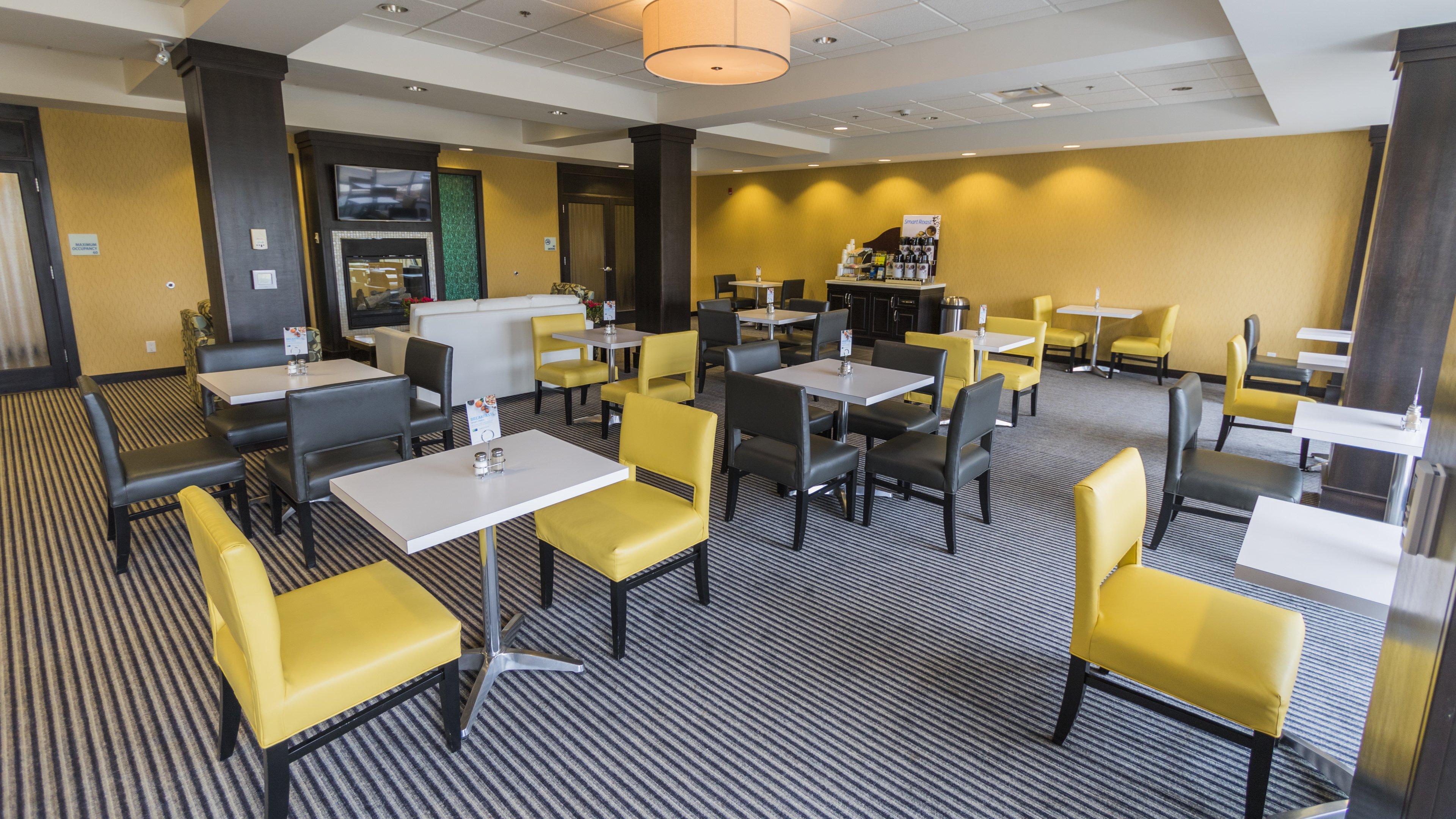 Holiday Inn Express Thunder Bay By Ihg Esterno foto