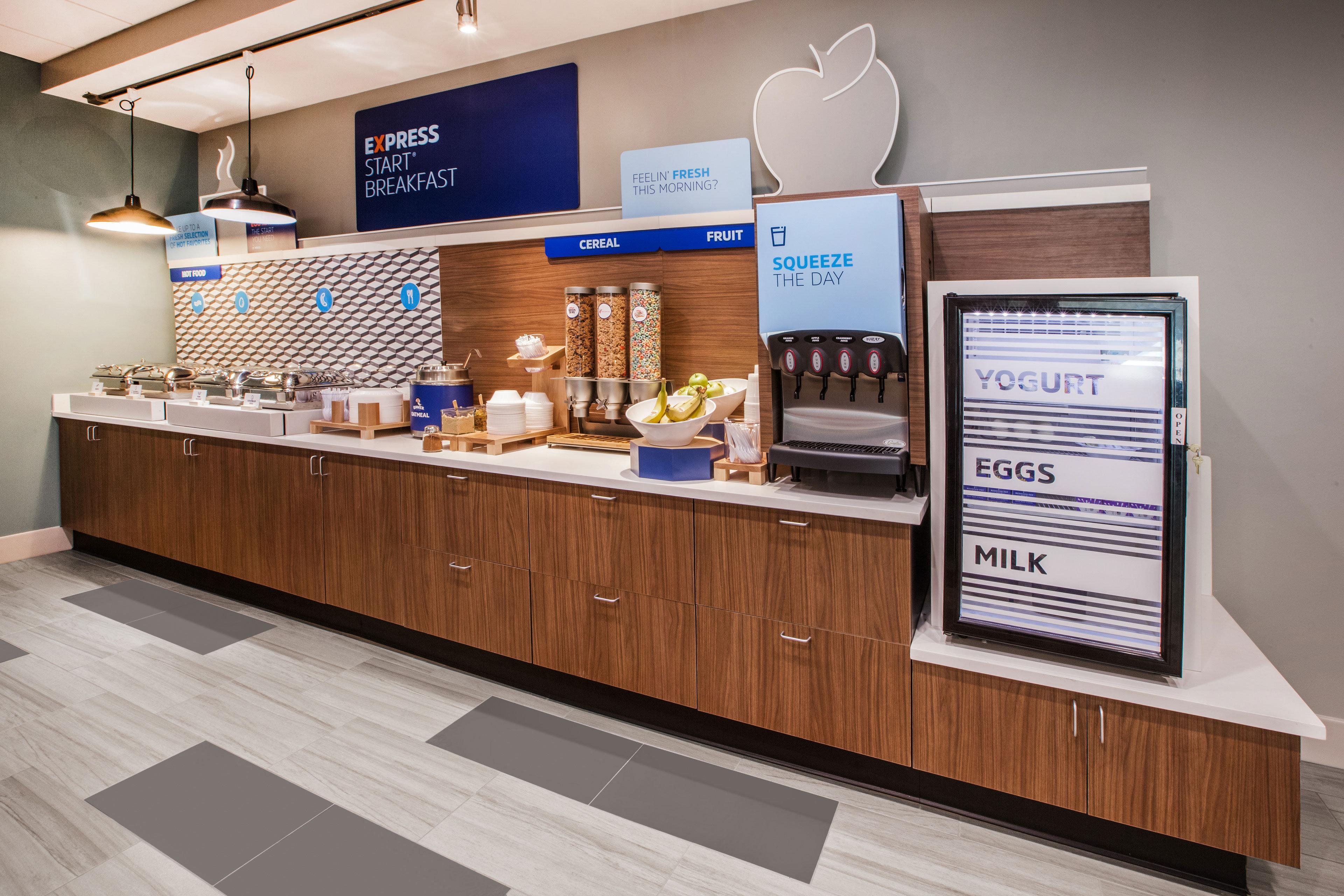 Holiday Inn Express Thunder Bay By Ihg Esterno foto